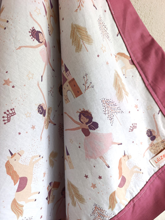 Χειροποίητο κουβερτάκι 70x100 ΜΠΑΛΑΡΙΝΕΣ ΣΤΟ ΔΑΣΟΣ