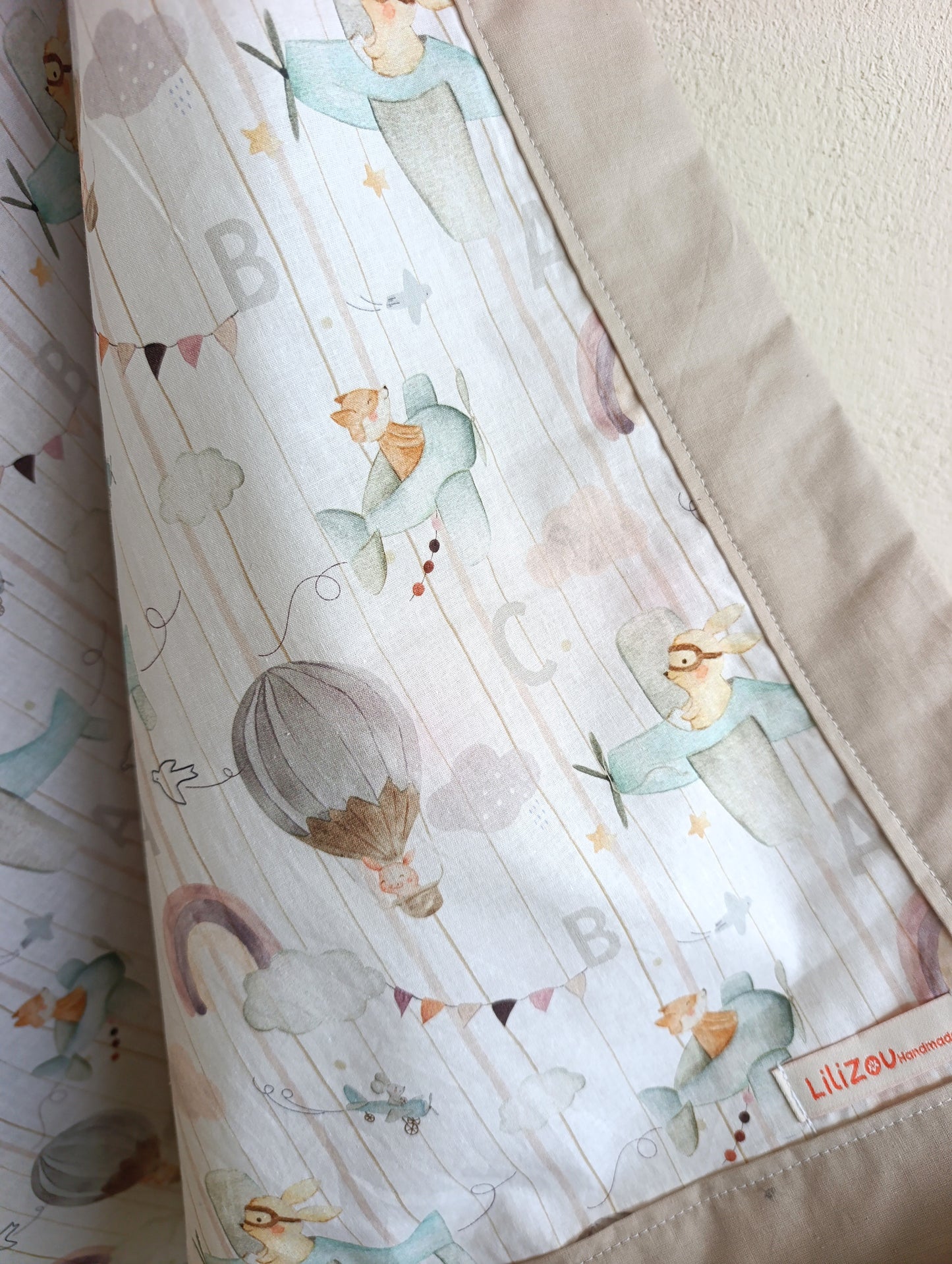 Χειροποίητο κουβερτάκι 70x100 ΙΠΤΑΜΕΝΑ ΖΩΑΚΙΑ