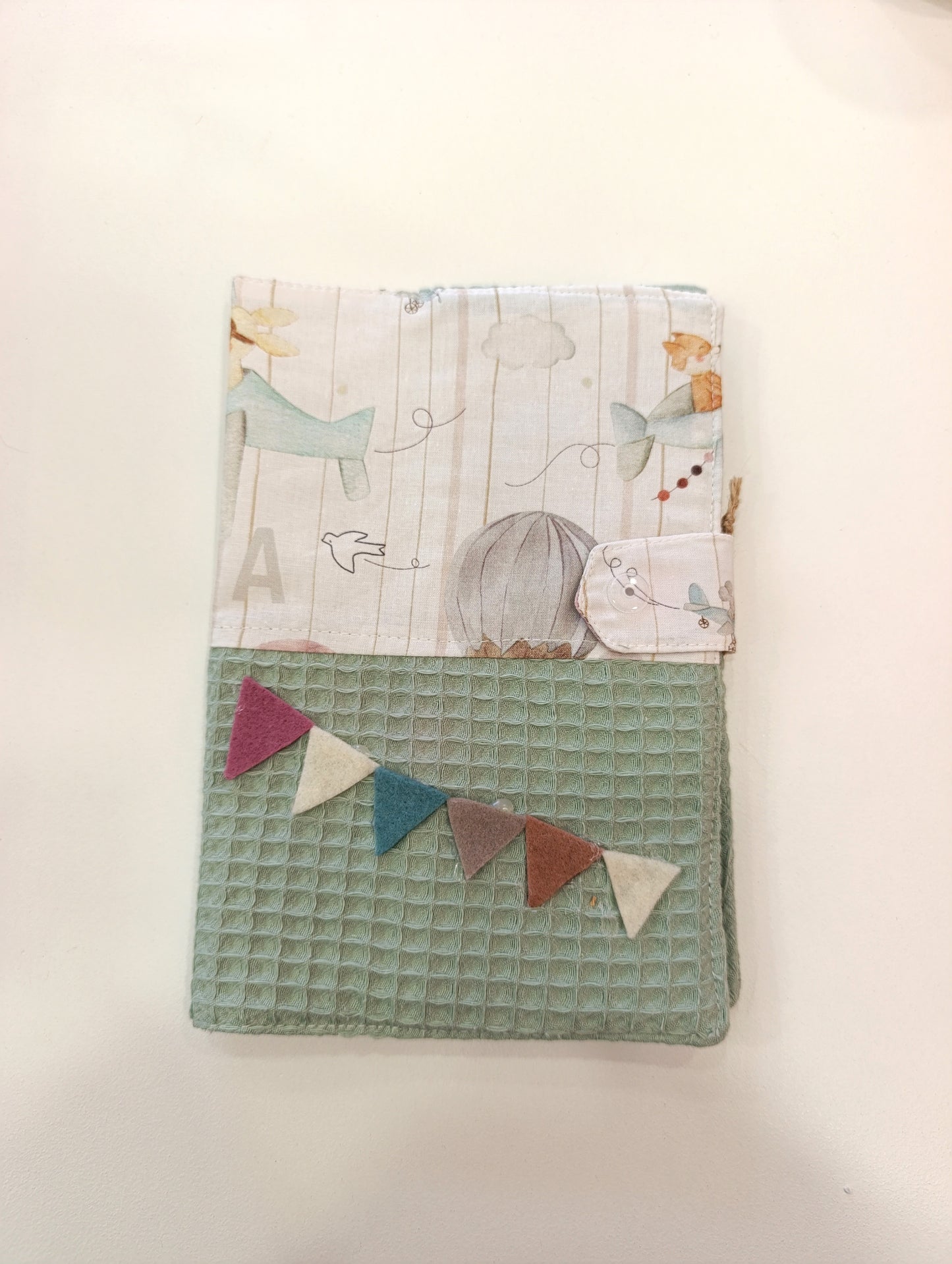 Χειροποίητη θήκη βιβλιαρίου υγείας παιδιού