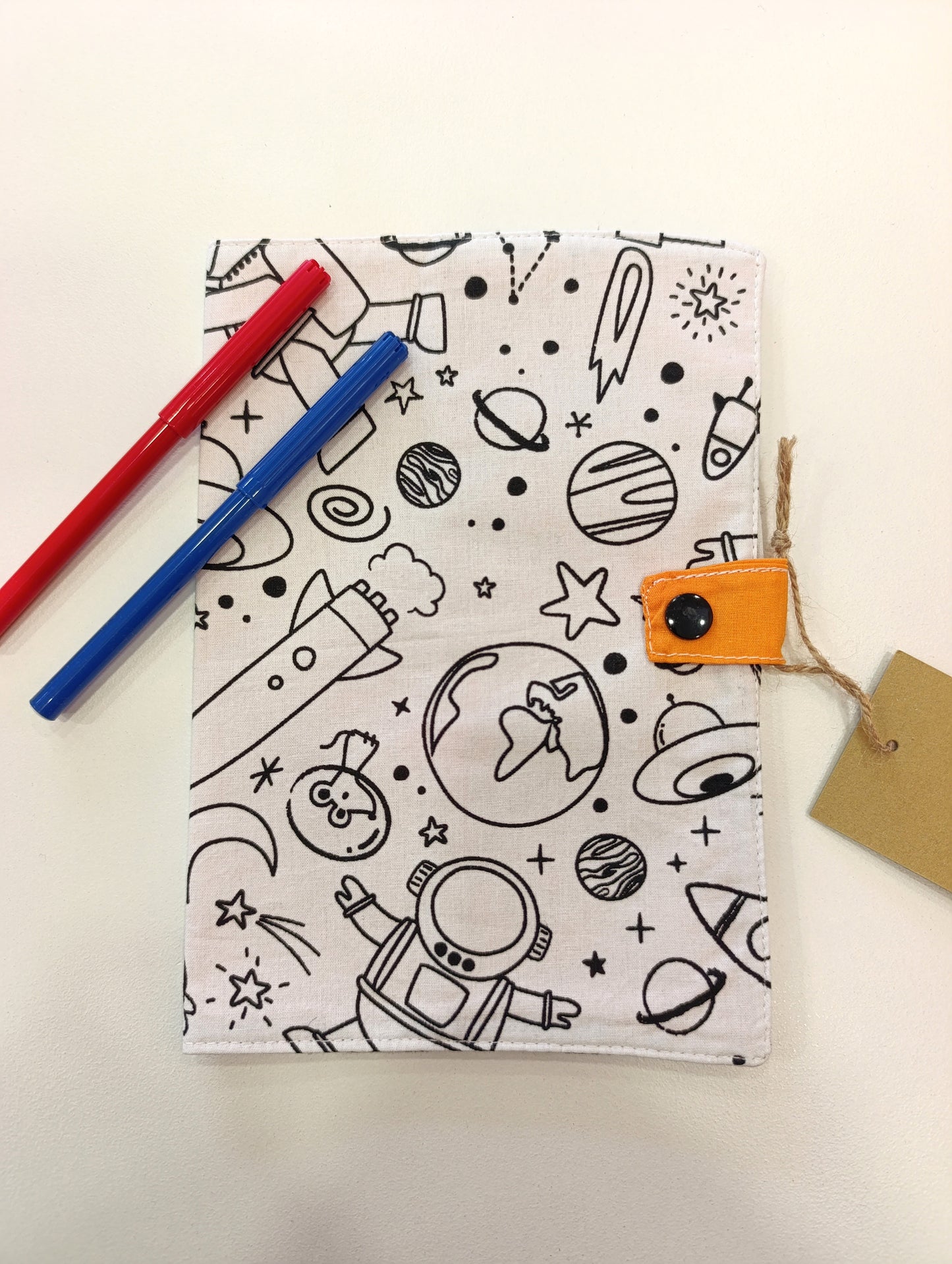 Χειροποίητη θήκη βιβλιαρίου υγείας παιδιού Color Me ΔΙΑΣΤΗΜΑ