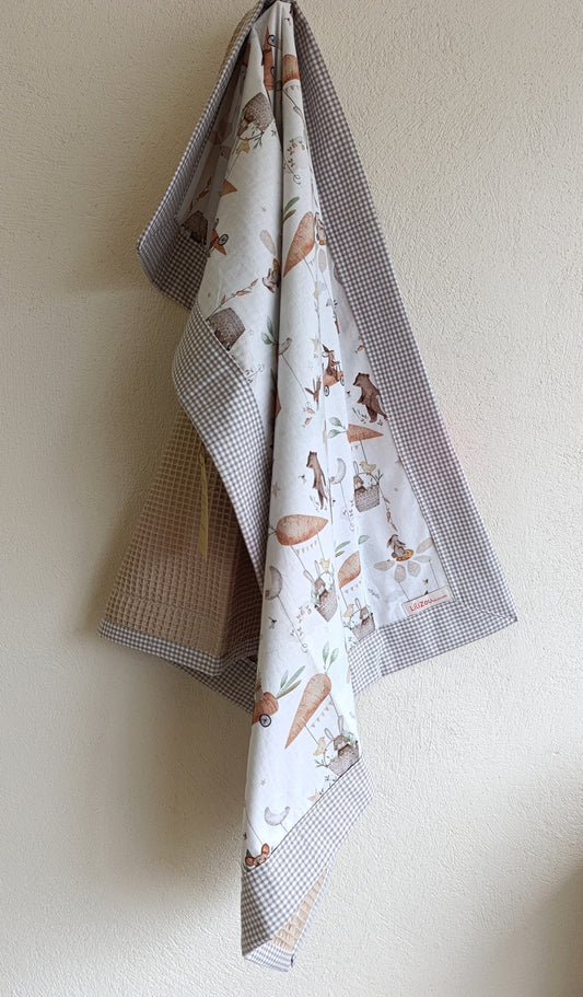 Χειροποίητο κουβερτάκι 70x100 ΖΩΑΚΙΑ ΣΕ ΑΕΡΟΣΤΑΤΑ