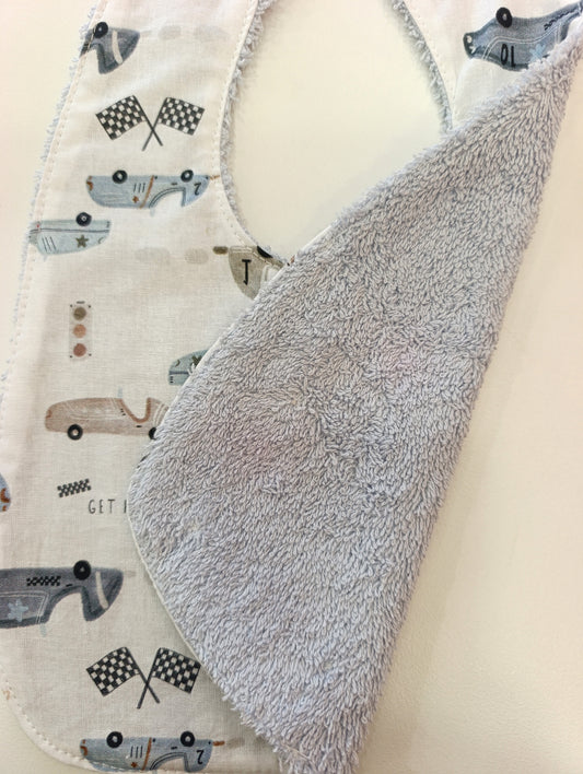 Χειροποίητη σαλιάρα ΡΕΤΡΟ ΦΟΡΜΟΥΛΑ